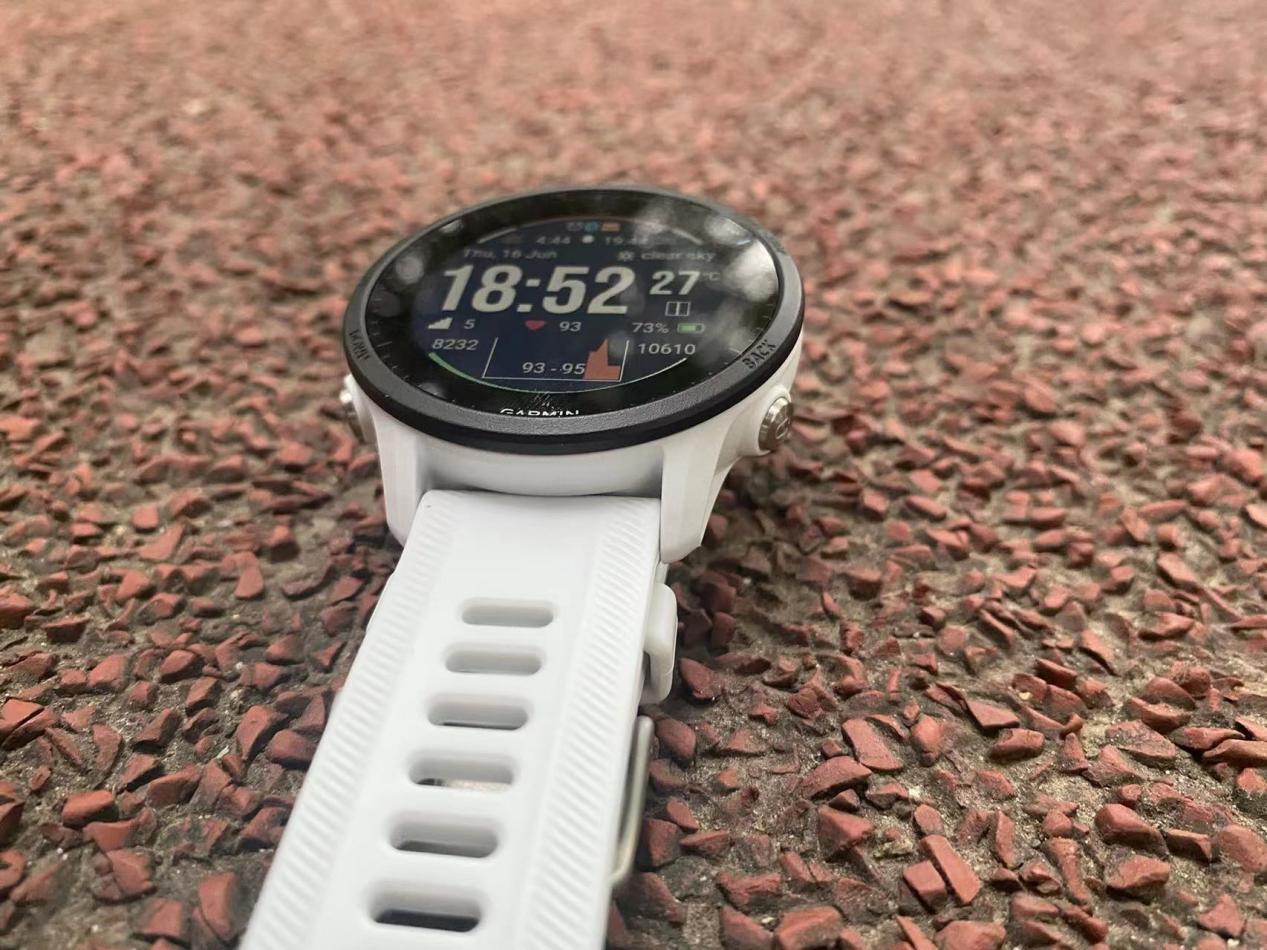 完成铁人三项？Garmin Forerunner 955告诉你并不那么难